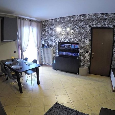 Casa Di Mirco - Ampio E Moderno Bilocale Apartamento Castenedolo Exterior foto